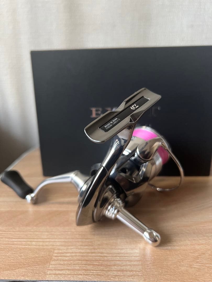 ダイワEXIST SF2500SS-H スピニングリール