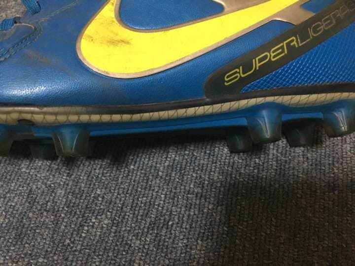 サッカースパイク