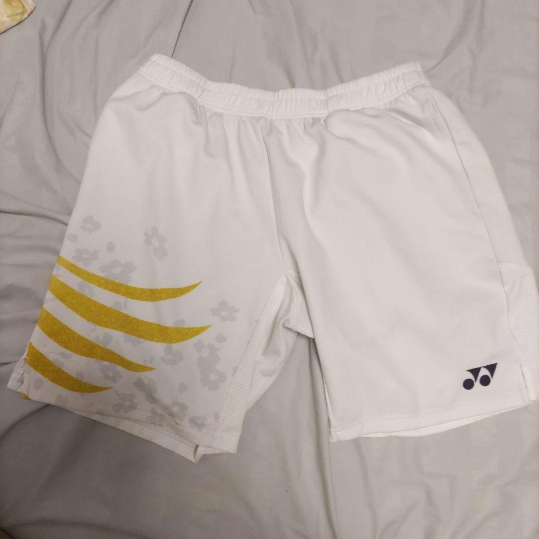 YONEX ホワイトパンツ Lサイズ