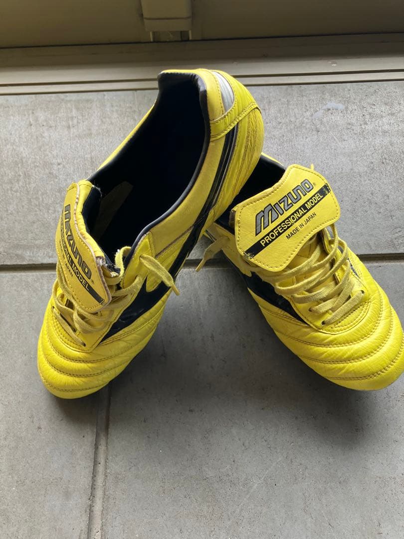 Mizuno モレリア2 30周年モデル イエロー