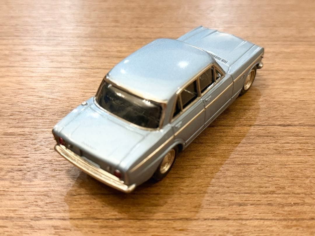 中古品 1/43 アドバンスピリット プリンス スカイライン 2000 ブルー