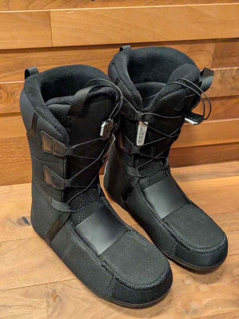 「最終値下げ」SALOMONスノーボードブーツWOMEN BURTON