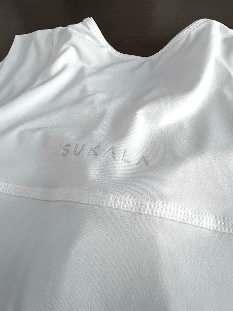 ホワイト ヨガウェア サイズS ラバ　LAVA SUKALA スカーラ　完売