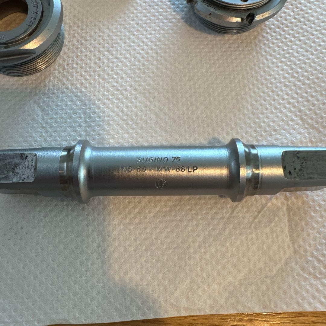 sugino75 bb ピスト 競輪 njs ボトムブラケット