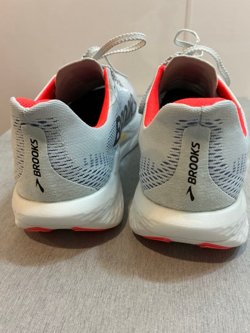 ブルックス　ハイペリオンマックス2/BROOKS Hyperion Max2
