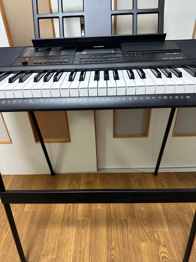 美品CASIO デジタル 電子キーボード CТ-X700 スタンド付き99%