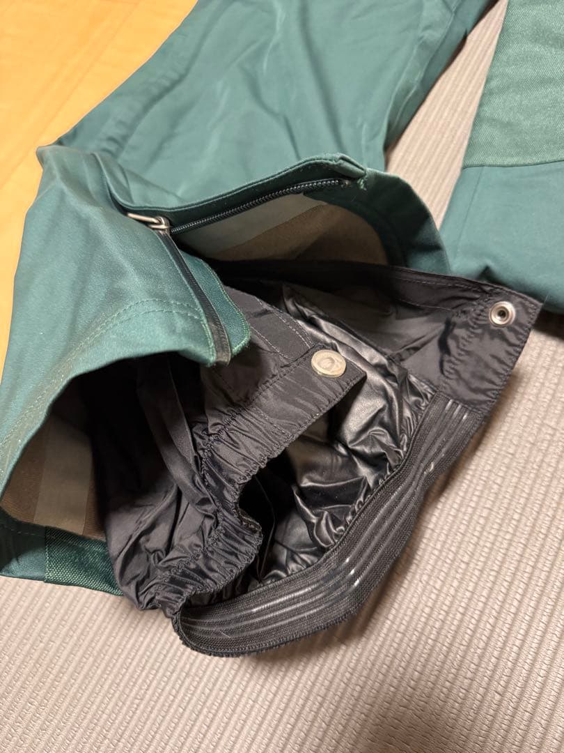MOUNTAIN HARDWEAR pants Lサイズ