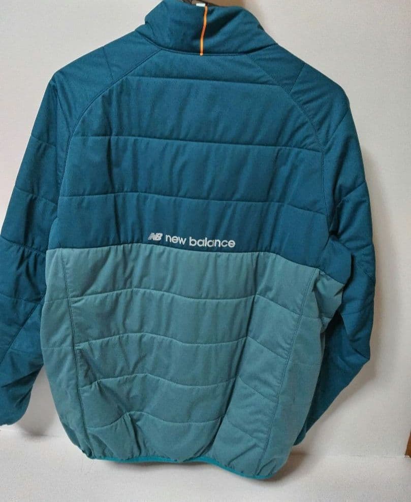 New Balance 中綿ジャケット 青緑