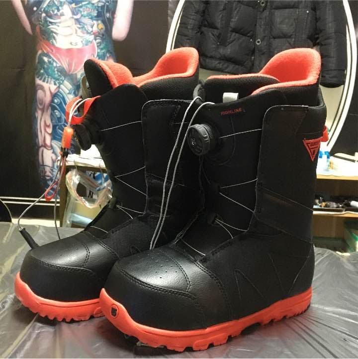 Burton本年度model