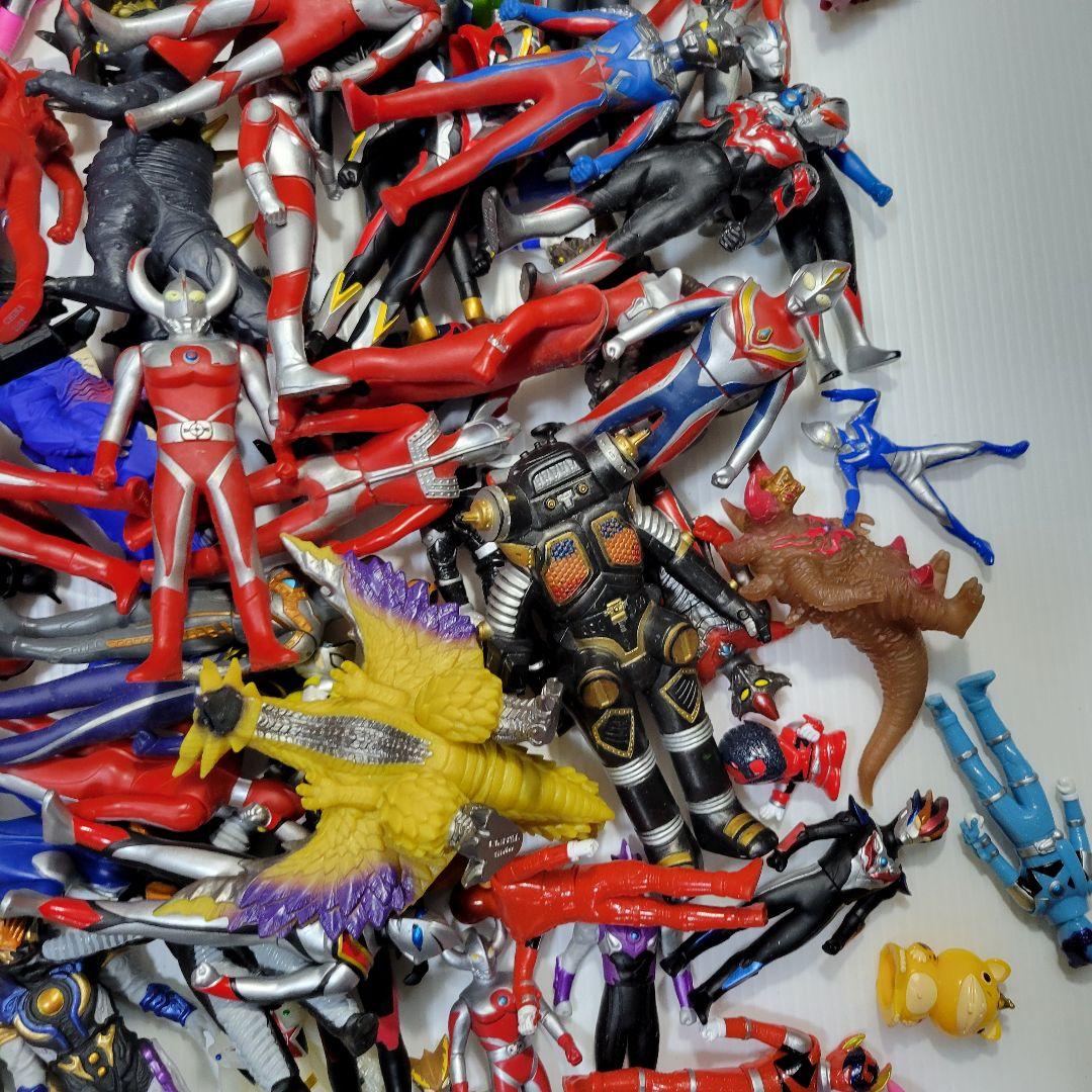 ソフビなど100体程大量セット　ウルトラマン　ウルトラ怪獣　戦隊　仮面ライダー