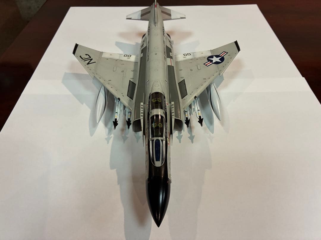 飛行機模型完成品　1/48 ハセガワ　 F4J ファントム　ショータイム100