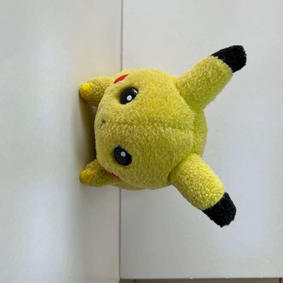 ピカチュウ初期ぬいぐるみ