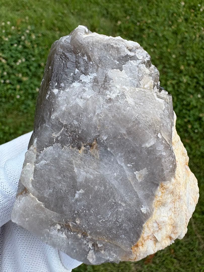 【匿名発送】スカルドゥ産　スモーキー水晶（カテドラル）