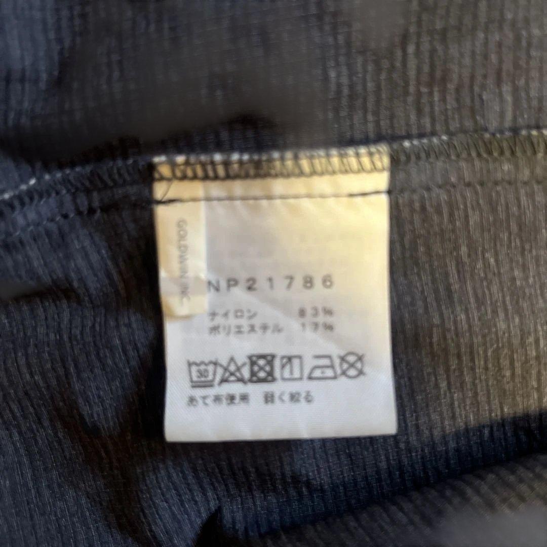 The North Face フード付きウィンドブレーカー　NP21786
