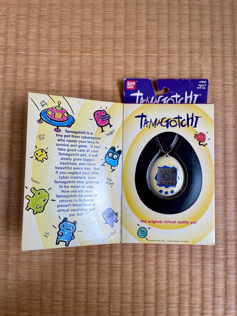 初代たまごっち　ホワイト　ブルー　海外版　未使用保管品　3個セット