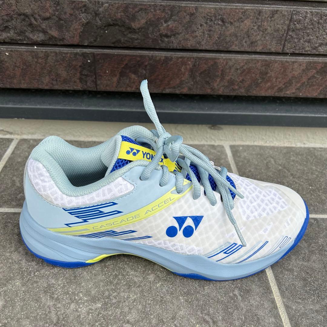 【美品】YONEX(ヨネックス) シューズ 25cm カスケードアクセルスリム