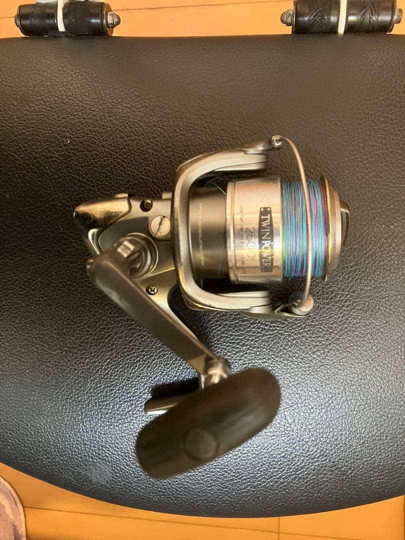 Shimano Twin Power 2500 スピニングリール