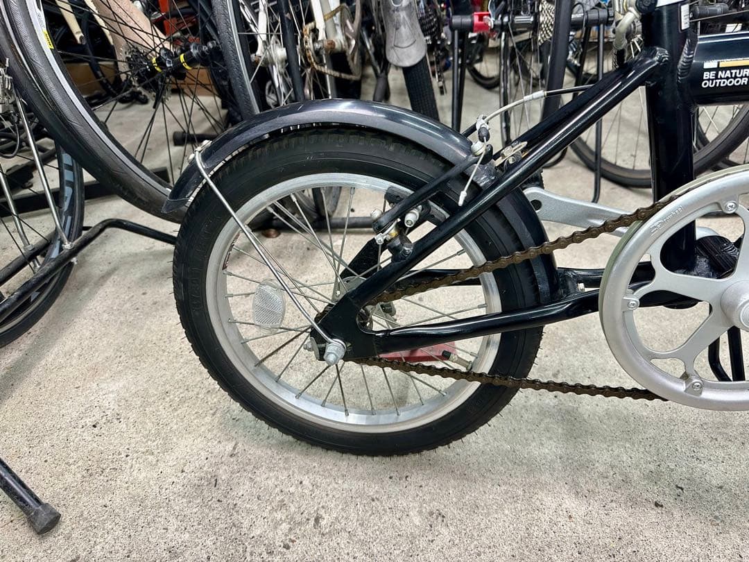 送料無料！キャプテンスタッグ アルル アルミ軽量折りたたみ自転車