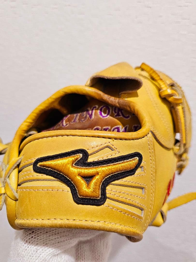 mizuno　ミズノプロ投手用　刺繍有り　中古品