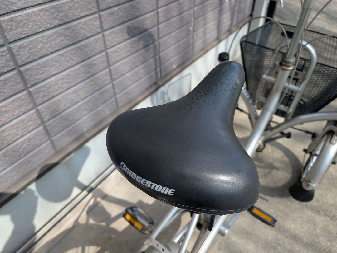 ブリヂストン　ミンナ　前2輪後1輪　大人用3輪車