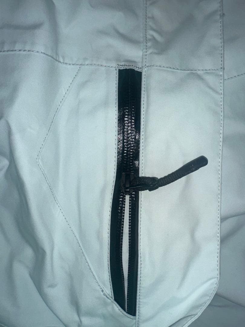 Volcom（ボルコム） スノーボードウェア（gore-tex）上下セット。