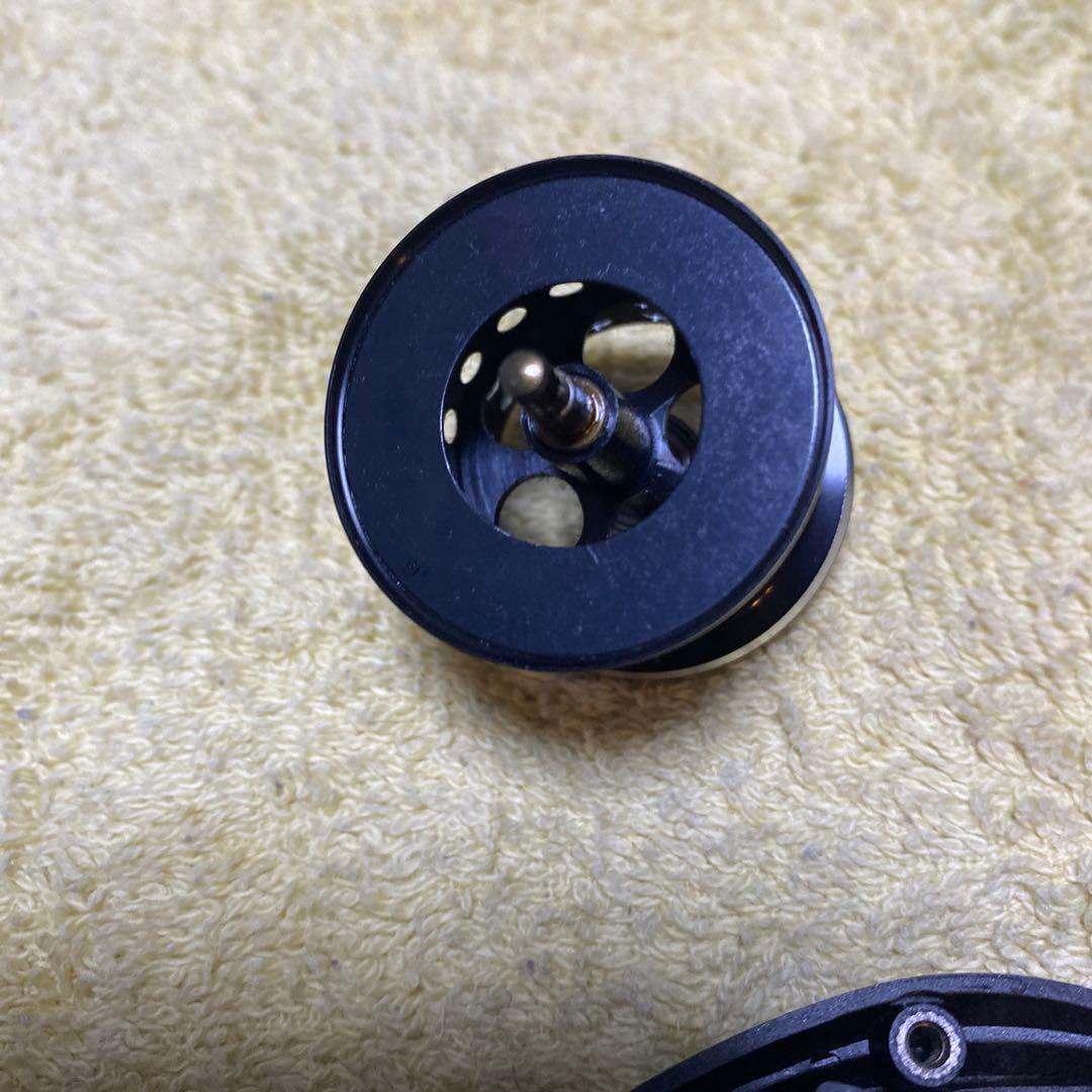アブガルシア Revo LTX 右ハンドル　　ハンドル無し中古品