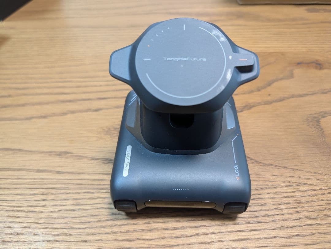 シュミ　LOOI Robot（ChatGPT搭載)