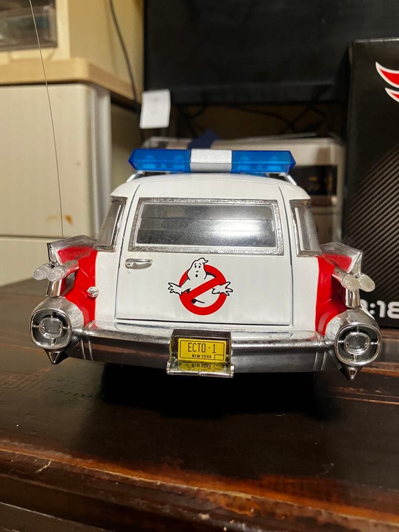 Hot Wheels Ghostbusters Ecto-1 1/18 ジャンク