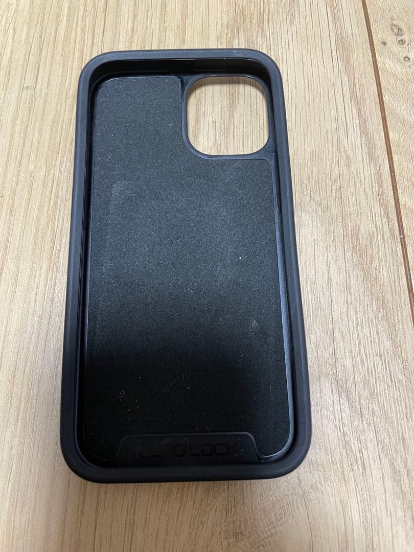 クアッドロック　アウトフロントマウントプロ　iPhone12 mini 美品