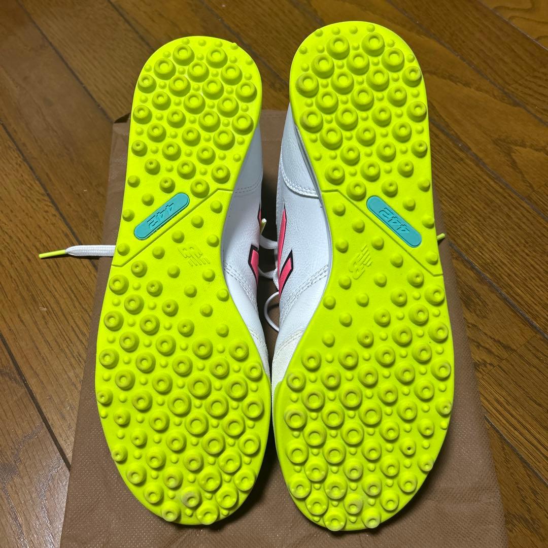 New Balance 442 フットサルシューズ ホワイト/ピンク/イエロー