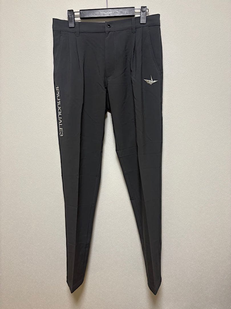 新品1PIU1UGUALE3 GOLF24AWストレッチ撥水タックパンツ灰Ⅵ