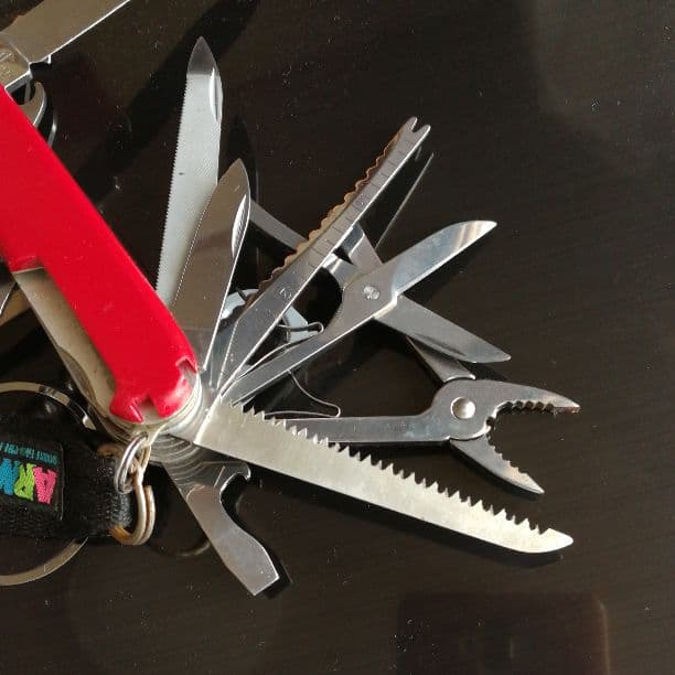 VICTORINOX SWISS アーミーナイフ