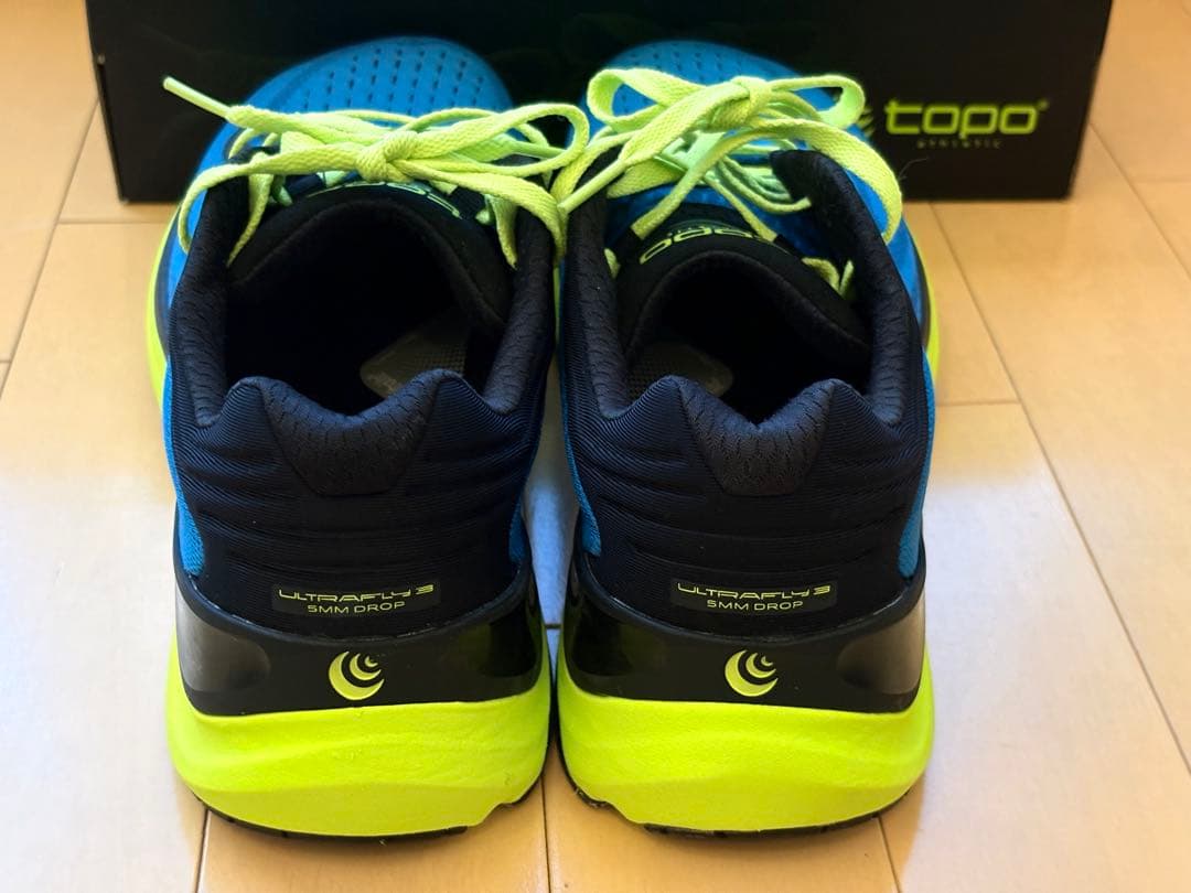 Topo Athletic UltraFly 3（27.0cm）