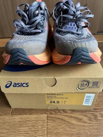 アシックス　スーパーブラスト2 【24.5cm】