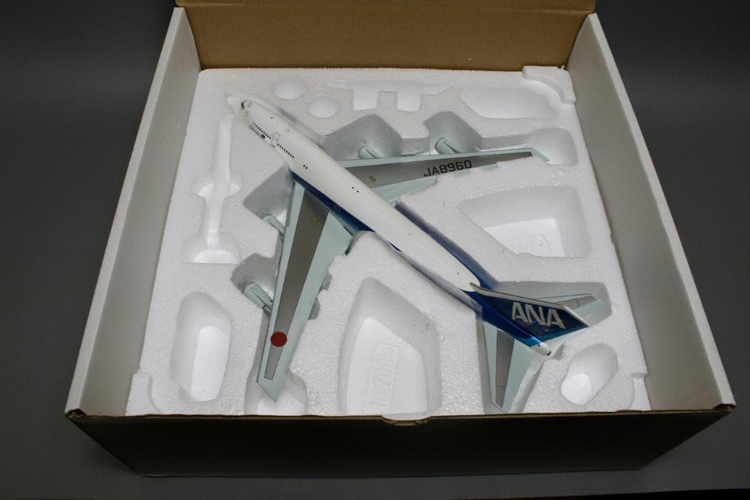 激レア ANA B747-400D 1/200 JA8960 完成品