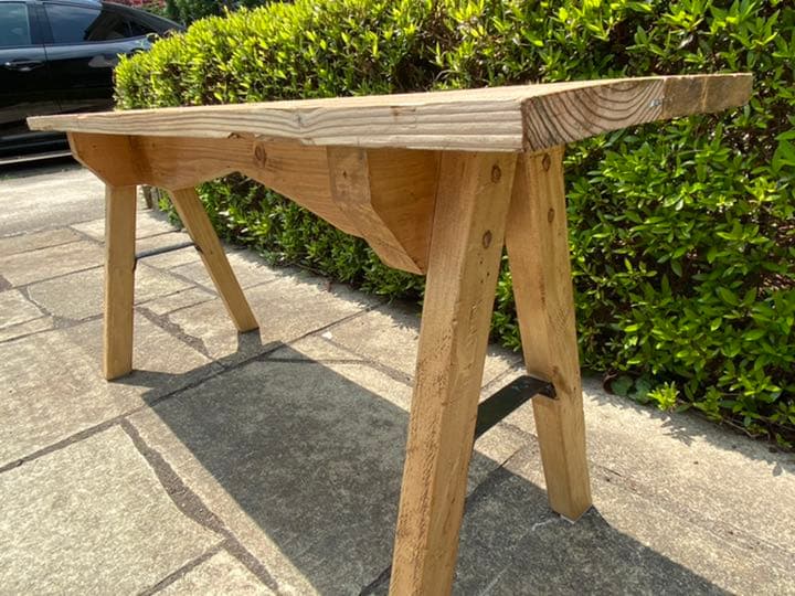 ベンチ　オシャレカフェ風　アンティーク　アイアンベンチ