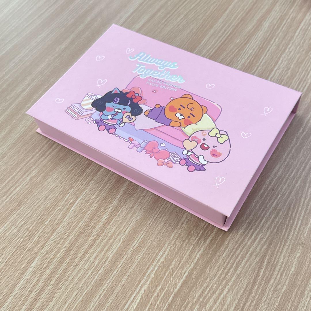 twice コラボ　メイクアップ　キット　kakao friends アピーチ