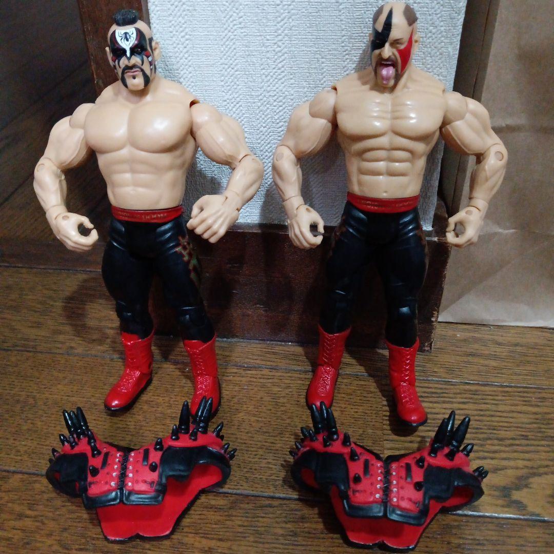 WWEフィギュア　２体セット