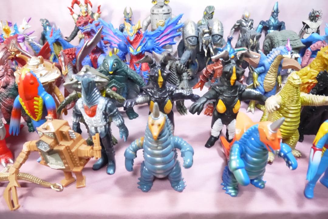 ウルトラ怪獣シリーズ　DXシリーズ　怪獣ソフビ　54体
