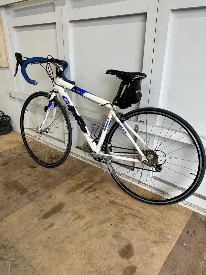 GIANT ロードバイク SHIMANO TIAGRA 27段変速