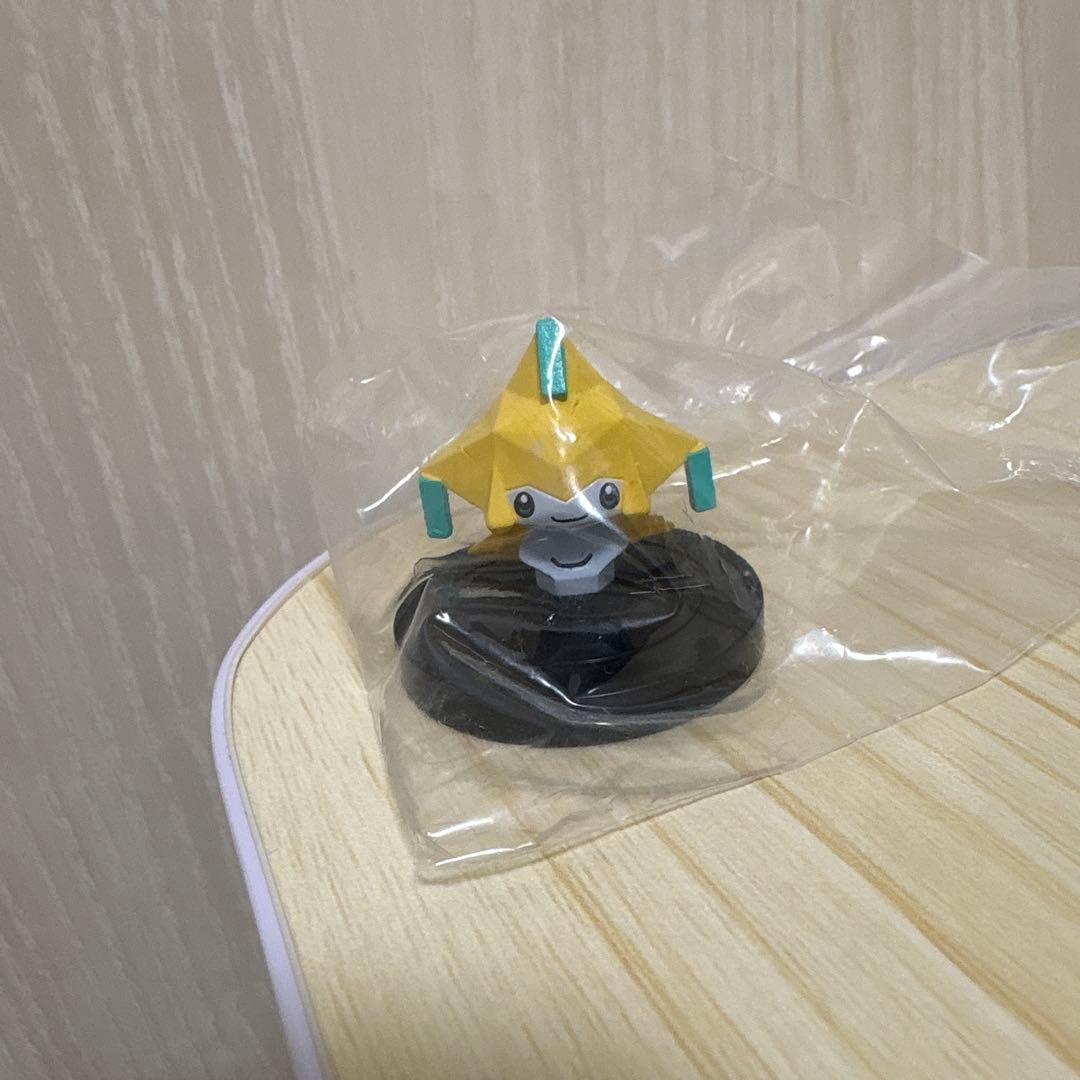 フィギュア未開封　ポケモンスクランブル　NFCフィギュア5点セット　ケース付き