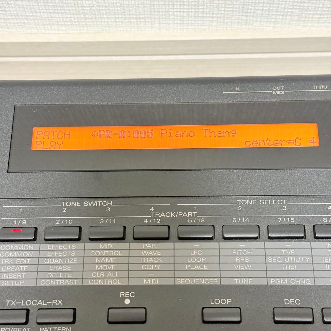 動作品　XP-50 ROLAND ローランド　シンセサイザー