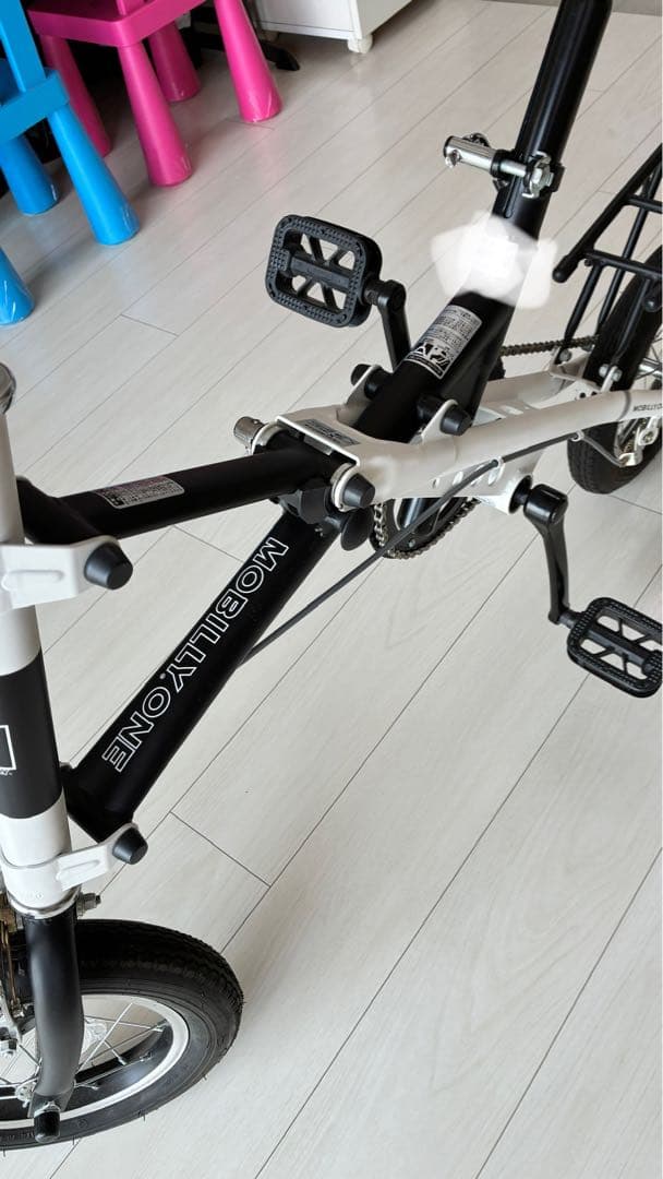 送料込みに変更MOBILLY ONE FDB120-X 折りたたみ自転車白