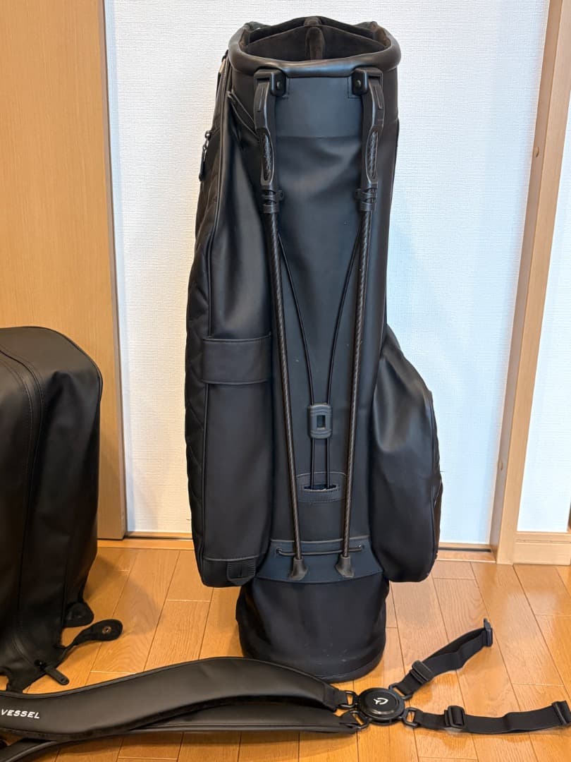 ベゼルVessel Player Carbon Black世界限定キャディバッグ
