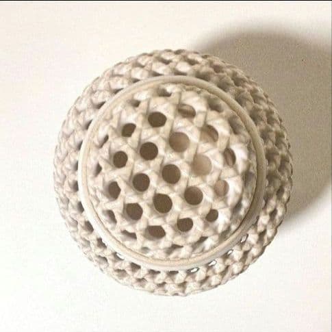 未使用美品 萩焼 誠心窯 石川誠心 香炉 共箱 栞 透かし彫り 香炉 三足