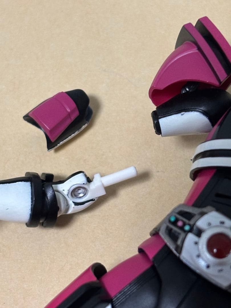 現状品 S.H.Figuarts 真骨彫製法　仮面ライダーディケイド