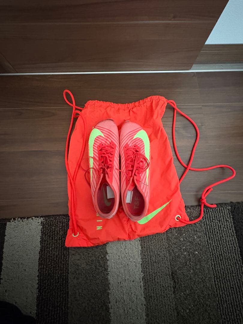NIKE マックスフライ サーモンピンク 27cm
