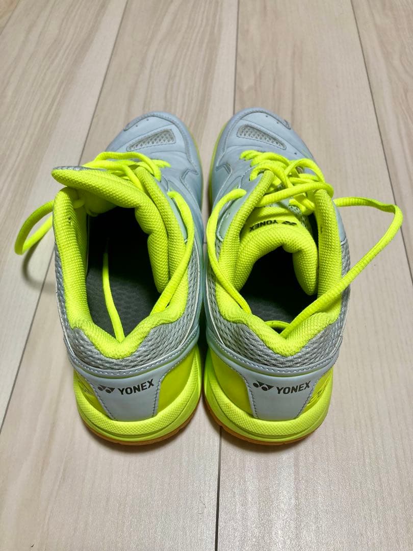 【試着のみ】YONEX バドミントンシューズ パワークッション66