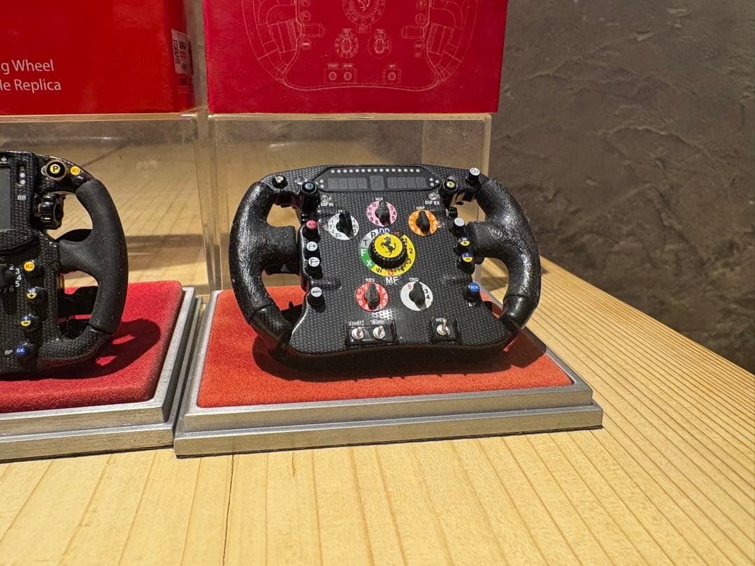 アマルガム1/4フェラーリF1ステアリング　7個セット