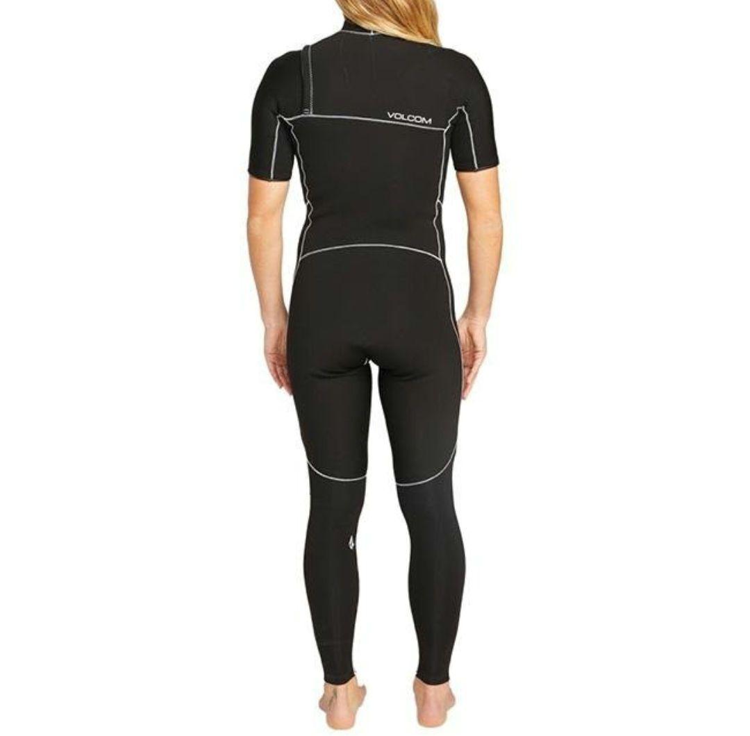 【新品未使用】 VOLCOM ウェットスーツ レディース 8サイズ 2mm